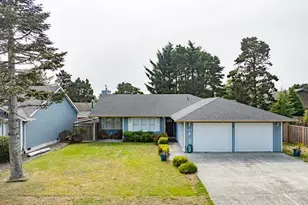 425 Avenue P, Seaside, OR 97138 - Photo 1