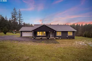 981 Schaffran Rd, Castle Rock, WA 98611 - Photo 1