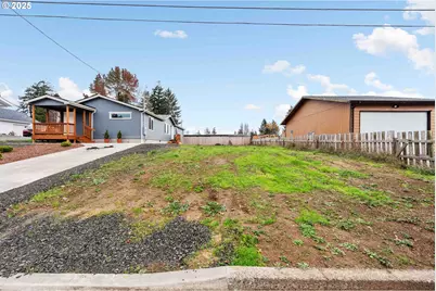 2770 34th St, Coos Bay, OR 97420 - Photo 1