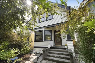 4026 SE Caruthers St, Portland, OR 97214 - Photo 1