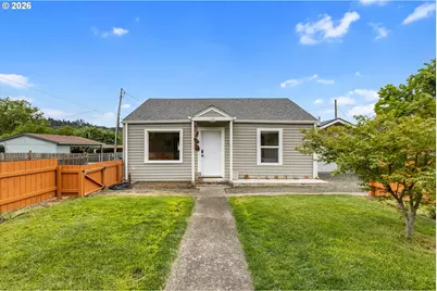 1331 NE Klamath Ave, Roseburg, OR 97470 - Photo 1