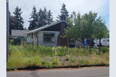 11534 SE Alder St, Portland, OR 97216 - Photo 1