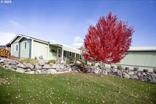 1208 Hill St, Cove, OR 97824 - Photo 1