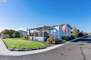 2901 E 2nd St, Newberg, OR 97132 - Photo 1