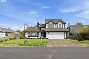 955 S 44th St, Springfield, OR 97478 - Photo 1