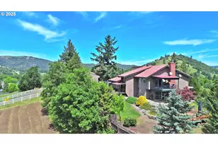 286 Jonni Ln, Roseburg, OR 97471 - Photo 1