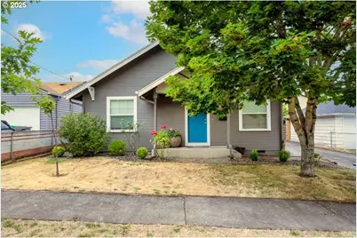 5425 NE 40th Ave, Portland, OR 97211 - Photo 1