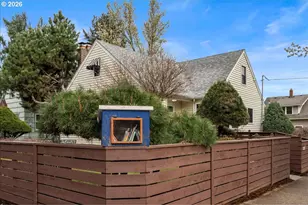 7407 N Polk Ave N, Portland, OR 97203 - Photo 3