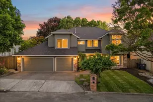 5710 Southwood Dr, Lake Oswego, OR 97035 - Photo 1