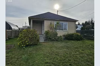 161 N Cammann St, Coos Bay, OR 97420 - Photo 1
