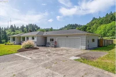 841 Hazel Dell Rd, Castle Rock, WA 98611 - Photo 1