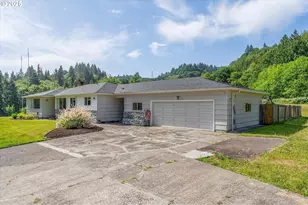 841 Hazel Dell Rd, Castle Rock, WA 98611 - Photo 1