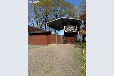 29652 Jeans Rd #20, Veneta, OR 97487 - Photo 1