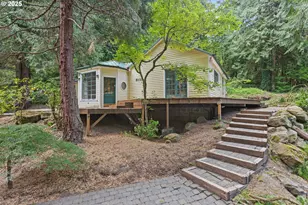 6131 NW Thompson Rd, Portland, OR 97210 - Photo 1