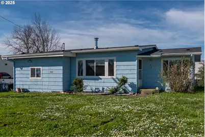 164 Pippin Ave, Roseburg, OR 97471 - Photo 1