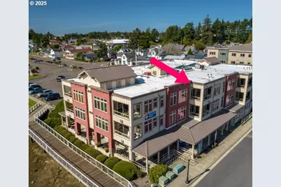 75 Harbor St #304, Florence, OR 97439 - Photo 1