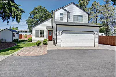 425 Warner St, Oregon City, OR 97045 - Photo 1