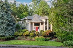 9030 SW Lancelot Ln, Portland, OR 97219 - Photo 1