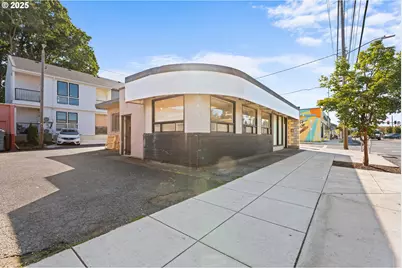 2834 N Lombard St, Portland, OR 97217 - Photo 1