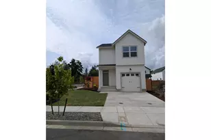 841 Chestnut Wy, Silverton, OR 97381 - Photo 1