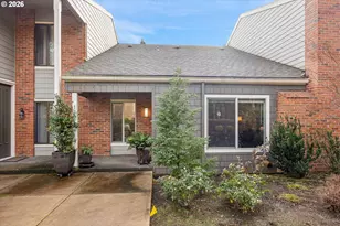 1273 Boca Ratan Dr, Lake Oswego, OR 97034 - Photo 1