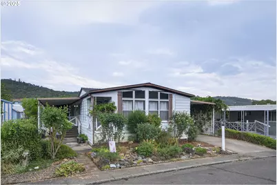 211 Shadow Ranch Ln, Roseburg, OR 97470 - Photo 1