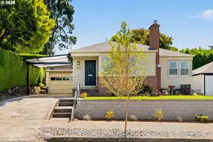 5524 NE Couch St, Portland, OR 97213 - Photo 1