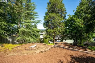 277 S 67th Ct, Springfield, OR 97478 - Photo 35