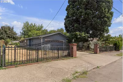 6530 SE 96th Ave, Portland, OR 97266 - Photo 1