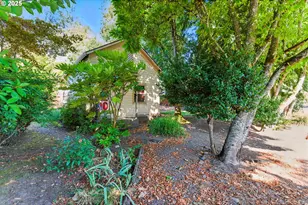 556 8th St, Lake Oswego, OR 97034 - Photo 1