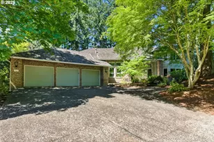 1075 Schukart Ln, Lake Oswego, OR 97034 - Photo 1