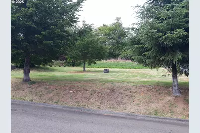 1880 SE 3rd St, Astoria, OR 97103 - Photo 1