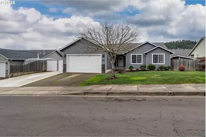 2576 Parkway Ave, Sutherlin, OR 97479 - Photo 1