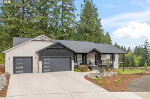 1150 Holly Ave, Cottage Grove, OR 97424 - Photo 1