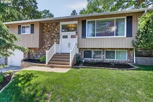 3226 W 12th St, The Dalles, OR 97058 - Photo 1