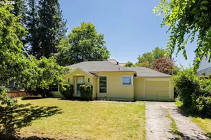 2530 SW Nevada Ct, Portland, OR 97219 - Photo 1
