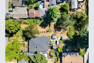 5215 SE 104th Ave, Portland, OR 97266 - Photo 1