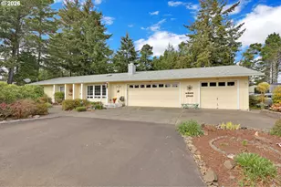 1415 20th St, Florence, OR 97439 - Photo 1