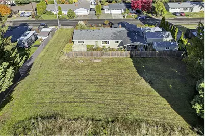 514 E Melody Ln, Newberg, OR 97132 - Photo 1