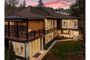 2744 SW Sherwood Dr, Portland, OR 97201 - Photo 1