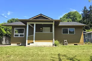 9805 N Central St, Portland, OR 97203 - Photo 1