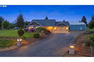 28003 Green Oaks Dr, Eugene, OR 97402 - Photo 1