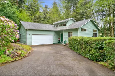 3347 31st St, Florence, OR 97439 - Photo 1