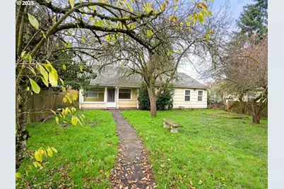 6525 N Montana Ave, Portland, OR 97217 - Photo 1