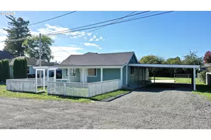 533 Art St, Brookings, OR 97415 - Photo 1