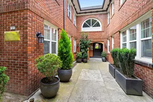701 NE 28th Ave, Portland, OR 97232 - Photo 1