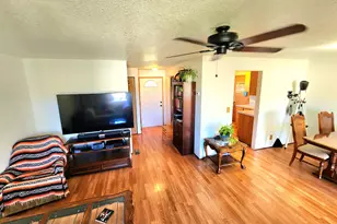 274 Georginna Dr, Roseburg, OR 97471 - Photo 3