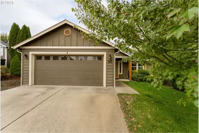 195 Rowan St, Roseburg, OR 97471 - Photo 1