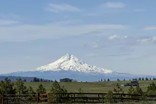 Schilling, Lyle, WA 98635 - Photo 1