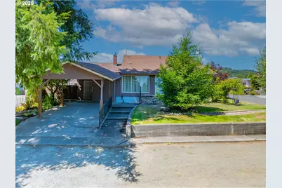 1495 N Hemlock St, Coquille, OR 97423 - Photo 1
